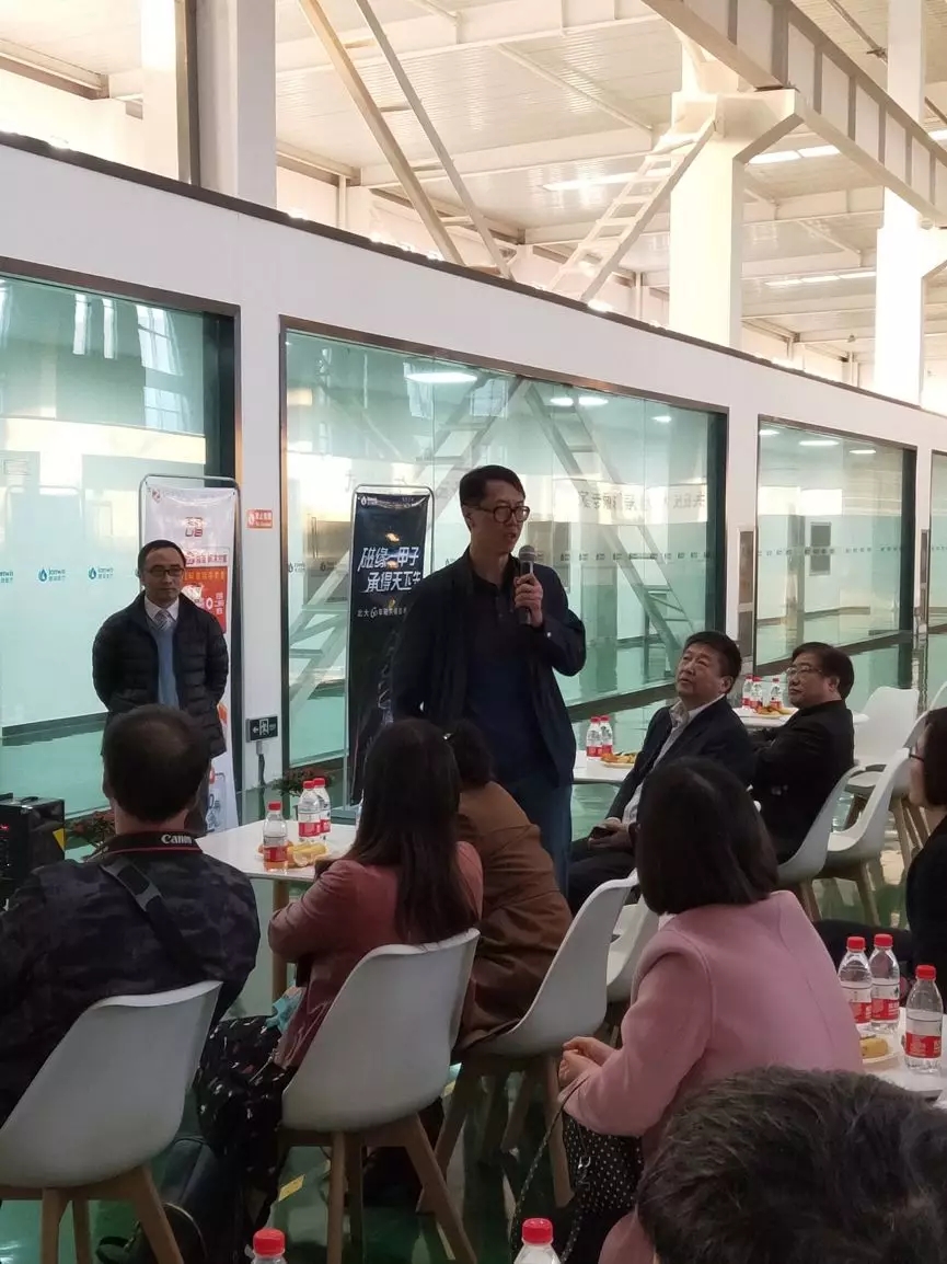 1542604831838899.jpg 640.webp (5).jpg